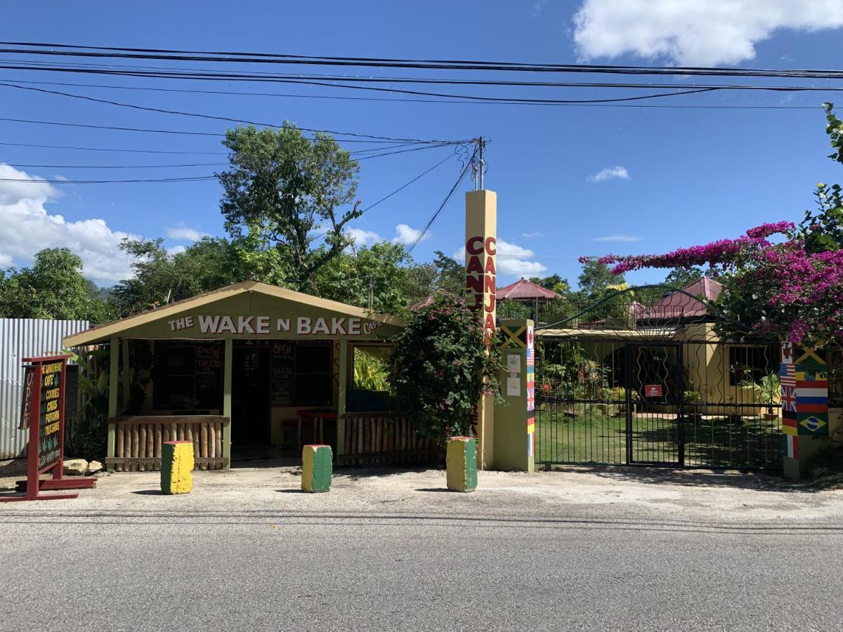 Can Jam Retreat Bed & Breakfast Negril Exterior photo